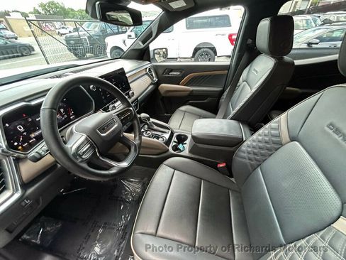 Used 2024 GMC Canyon Denali AWD/4WD image 14