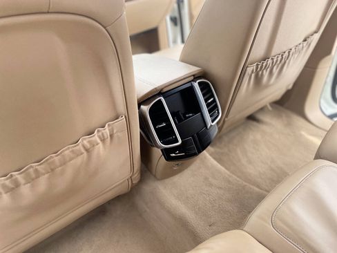 Used 2012 Porsche Cayenne AWD/4WD image 32