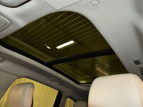 Used 2024 Lincoln Nautilus Reserve w/ Equipment Group 203A image 25