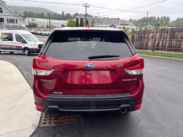 Used 2020 Subaru Forester Limited AWD/4WD image 6