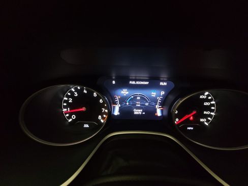 Used 2019 Jeep Compass Latitude FWD image 23