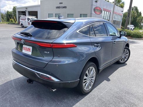 Used 2023 Toyota Venza XLE AWD/4WD image 5