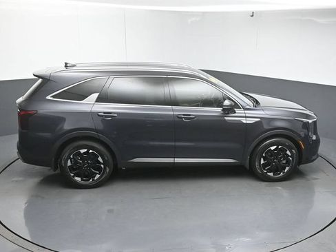 Used 2025 Kia Sorento S FWD image 46