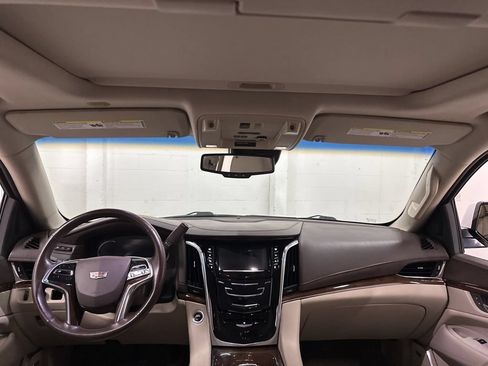 Used 2016 Cadillac Escalade Premium RWD image 56