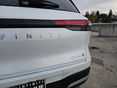 New 2026 INFINITI QX60 Luxe w/ Cargo Package image 24