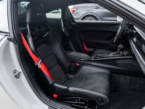 Certified 2022 Porsche 911 GT3 RWD image 53