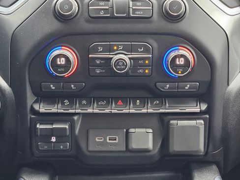 Used 2020 Chevrolet Silverado 1500 RST image 13