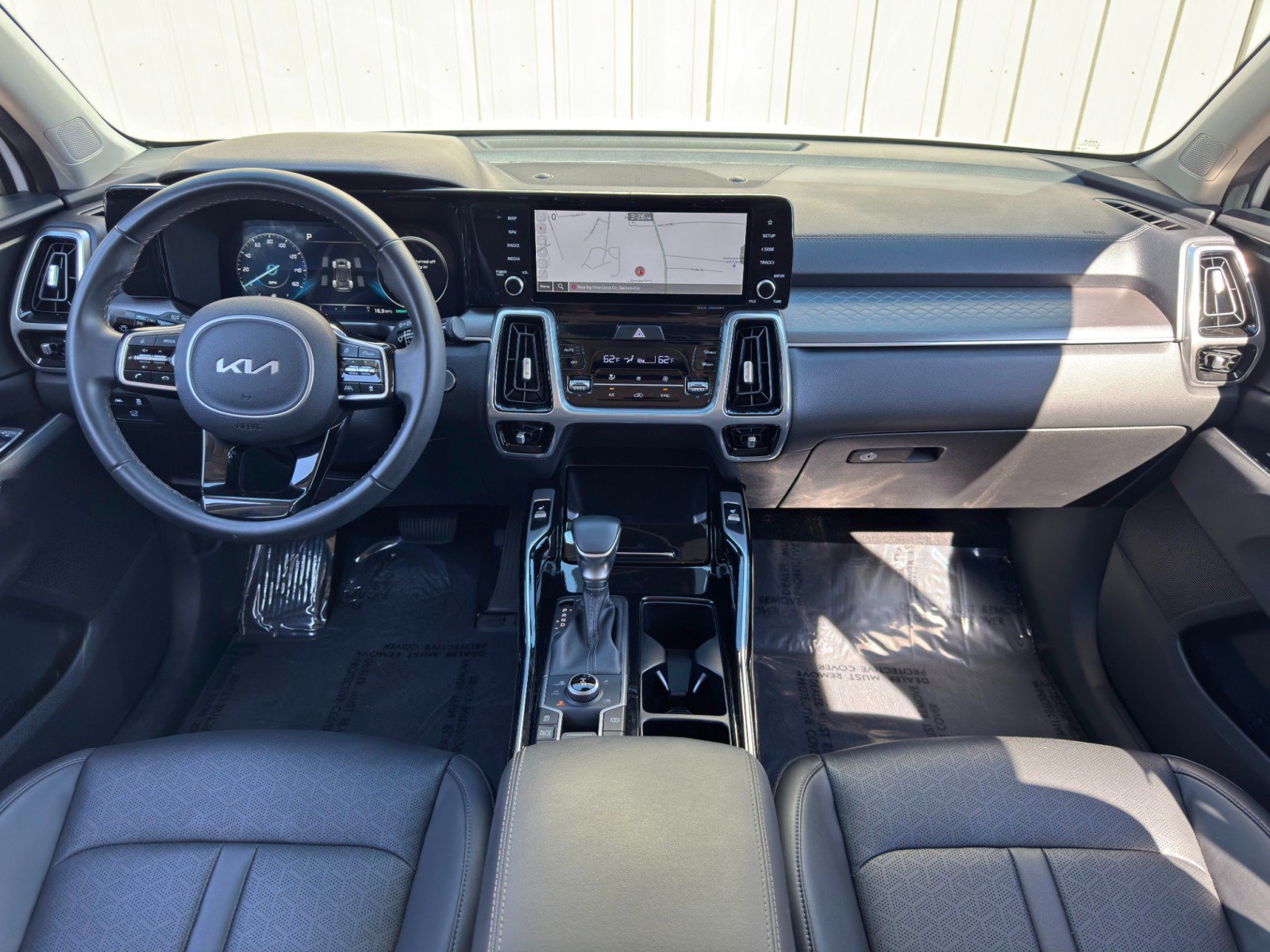 Used 2023 Kia Sorento SX AWD/4WD image 12
