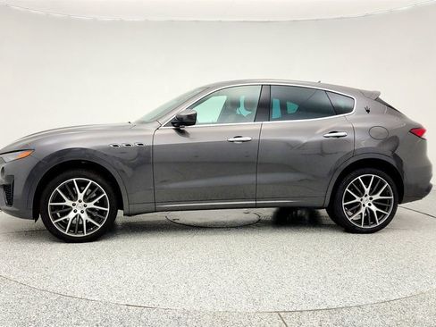 Used 2022 Maserati Levante Modena image 8