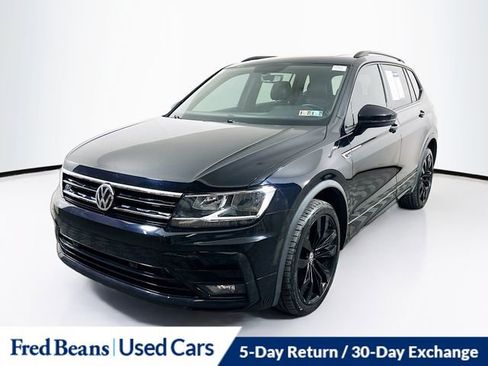 Used 2020 Volkswagen Tiguan SE R-Line w/ 3rd Row Seat Package image 3
