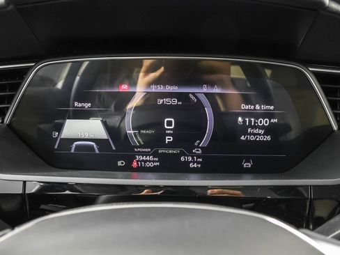 Used 2024 Audi Q8 e-tron Premium Plus w/ Premium Plus Package image 27