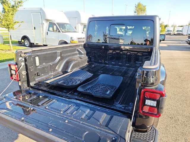 Used 2021 Jeep Gladiator Sport AWD/4WD image 33