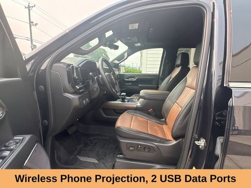 Used 2023 Chevrolet Silverado 1500 High Country w/ Technology Package AWD/4WD image 21
