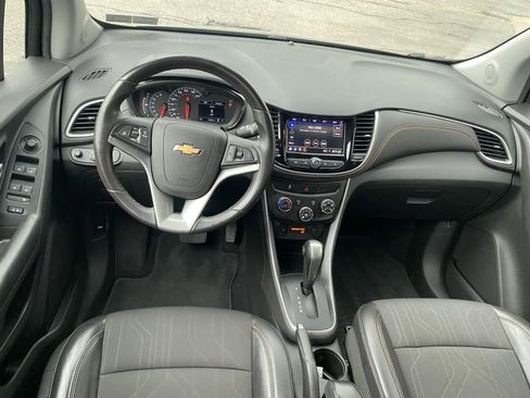 Certified 2022 Chevrolet Trax LT w/ Driver Confidence Package AWD/4WD image 21