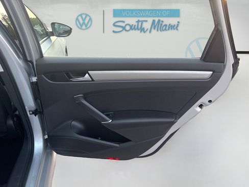 Used 2021 Volkswagen Passat 2.0T S image 29