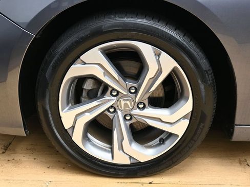 Used 2018 Honda Accord EX-L image 12