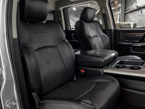 Used 2016 RAM 3500 Laramie image 33