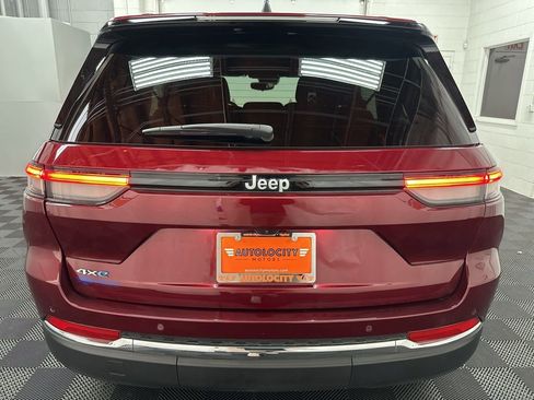 Used 2024 Jeep Grand Cherokee Limited 4xe AWD/4WD image 9