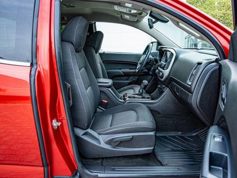 Used 2015 GMC Canyon SLE RWD image 38