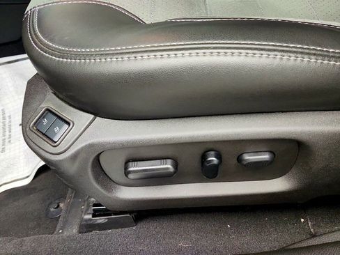 Used 2018 Ford Taurus SHO w/ Driver Assist Package AWD/4WD image 12