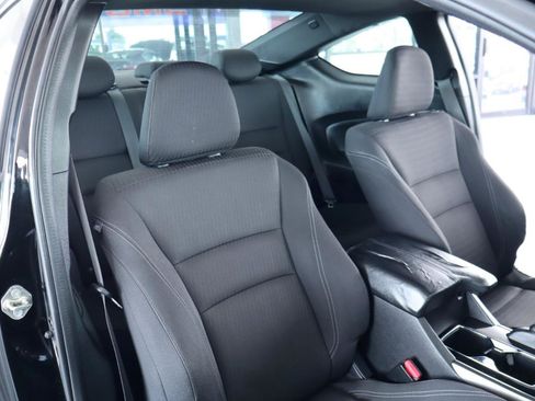 Used 2016 Honda Accord EX image 32