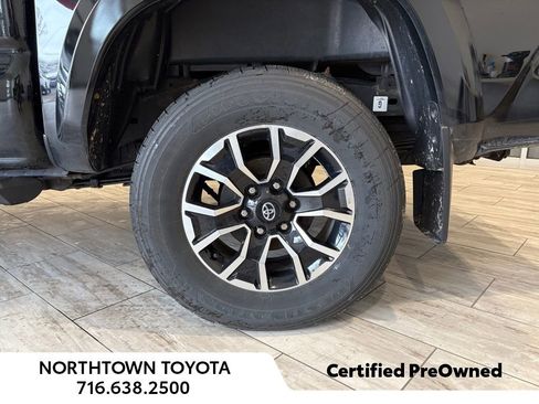 Used 2023 Toyota Tacoma TRD Sport w/ Advanced Technology Package AWD/4WD image 7