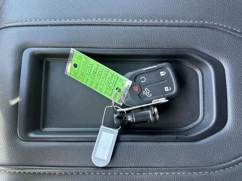 Used 2021 Chevrolet Silverado 1500 LT Trail Boss w/ Convenience Package II image 22