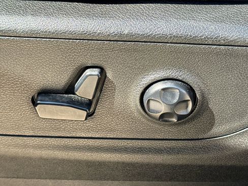 Used 2021 RAM 1500 Big Horn image 21