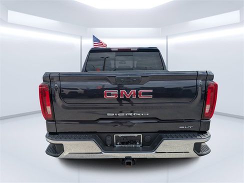 Used 2022 GMC Sierra 1500 SLT w/ SLT Convenience Package image 4