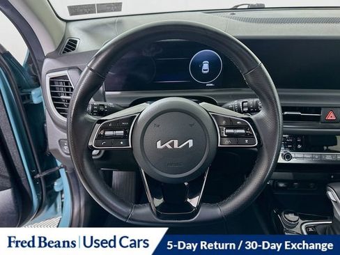 Used 2024 Kia Seltos SX w/ SX Sunroof Package image 12