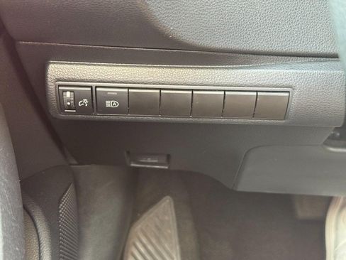 Certified 2024 Toyota Corolla LE FWD image 19