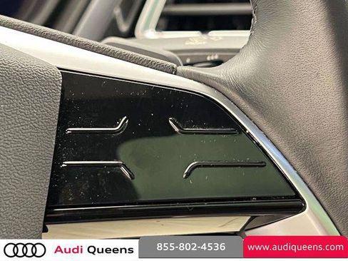 Certified 2022 Audi Q4 e-tron Premium Plus w/ Premium Plus AWD/4WD image 23