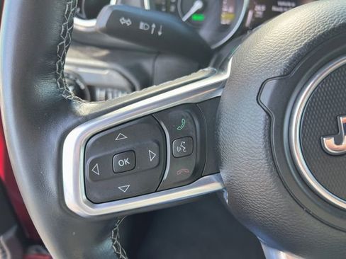 Used 2022 Jeep Wrangler Unlimited Sahara w/ Cold Weather Group AWD/4WD image 23