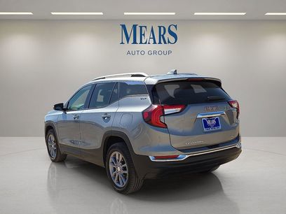 Used 2024 GMC Terrain SLT