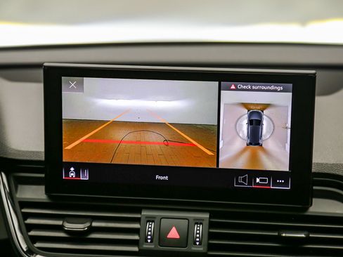 Certified 2022 Audi SQ5 Premium Plus w/ Premium Plus Package AWD/4WD image 15