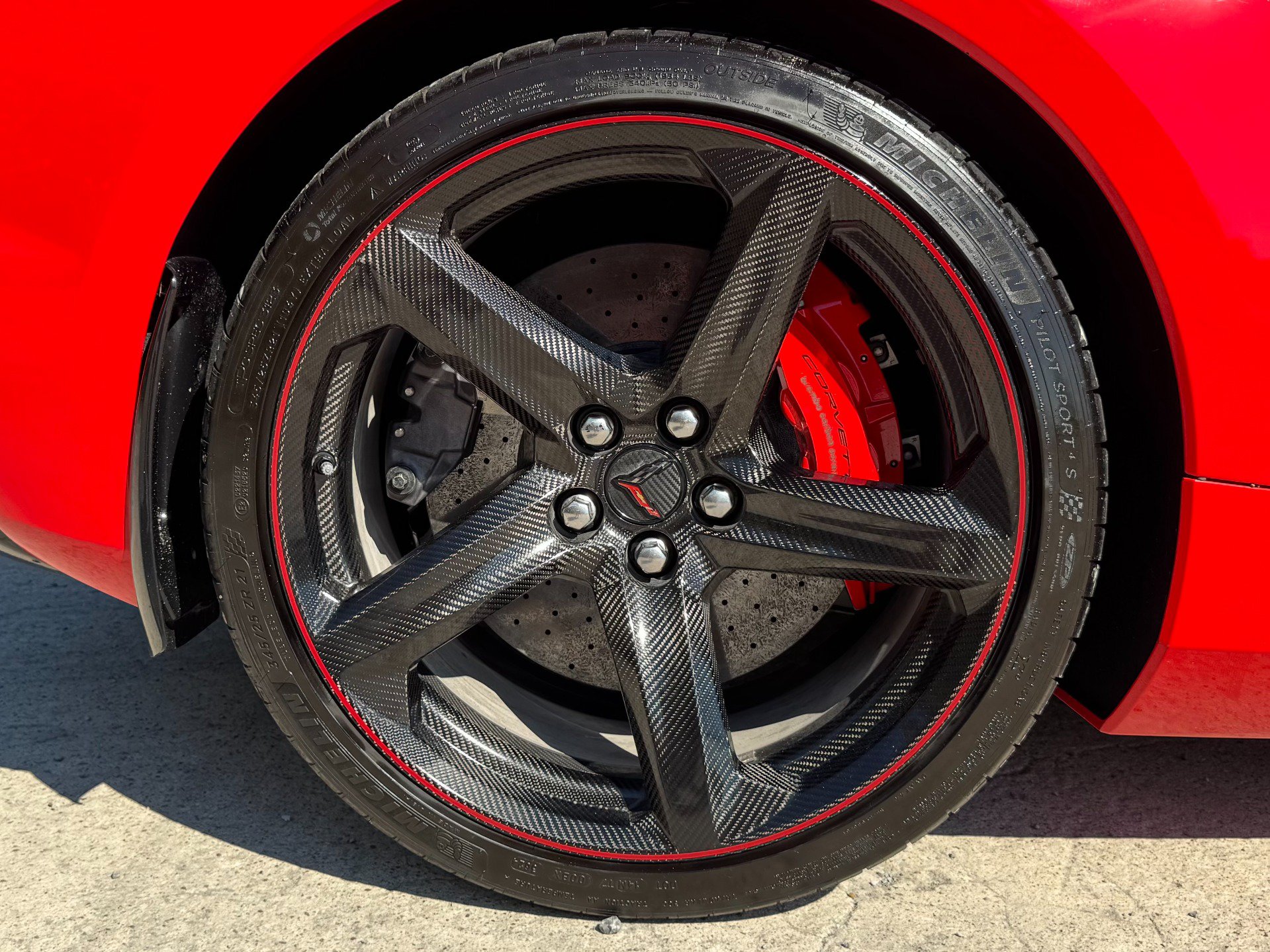Used 2024 Chevrolet Corvette Z06 w/ Z07 Performance Package RWD image 69