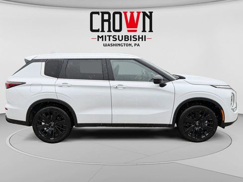 New 2026 Mitsubishi Outlander LE AWD/4WD image 2