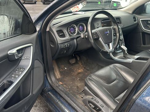 Used 2013 Volvo S60 T5 image 4