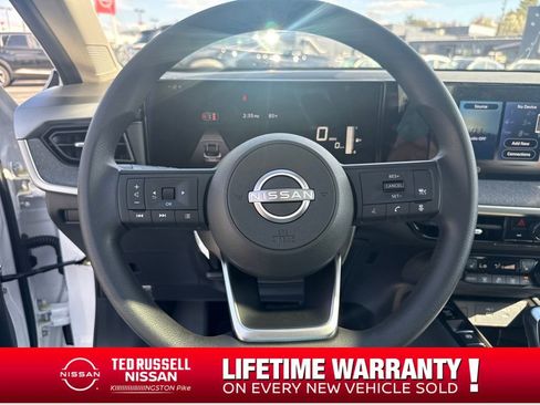 New 2026 Nissan Kicks SV image 14