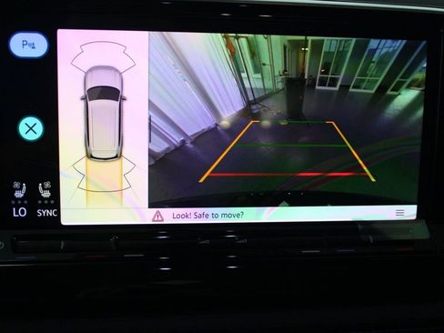 New 2026 Volkswagen Atlas SE image 22