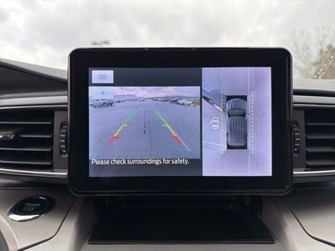 Used 2023 Ford Explorer XLT w/ Equipment Group 202A image 20