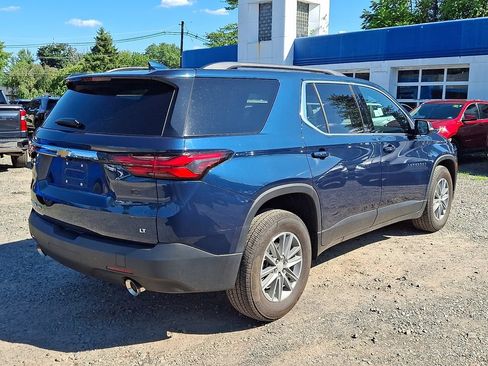 Used 2023 Chevrolet Traverse LT AWD/4WD image 8