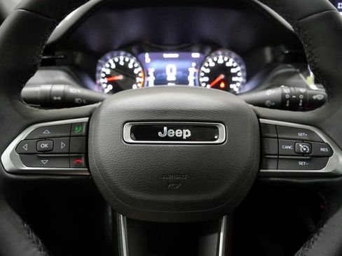 New 2026 Jeep Compass Latitude w/ Sun and Sound Group image 17