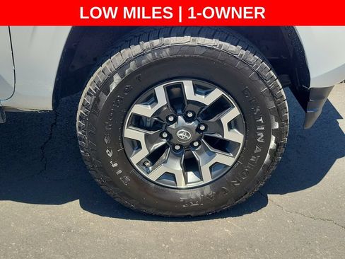 Used 2021 Toyota Tacoma SR5 RWD image 7