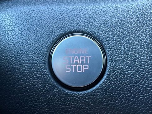 Used 2022 Kia Sorento S image 36