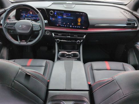 Certified 2024 Chevrolet Traverse RS w/ LPO, Floor Liner Package AWD/4WD image 21
