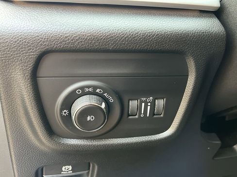 Used 2022 Jeep Grand Cherokee Trailhawk image 19