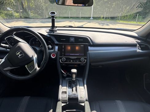 Used 2018 Honda Civic EX-T image 16