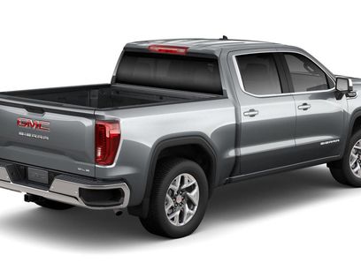 New 2026 GMC Sierra 1500 SLE w/ Preferred Package