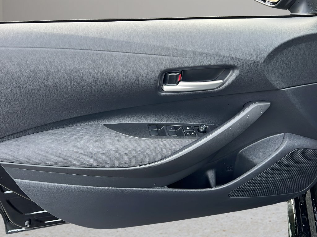 Certified 2026 Toyota Corolla SE FWD image 9
